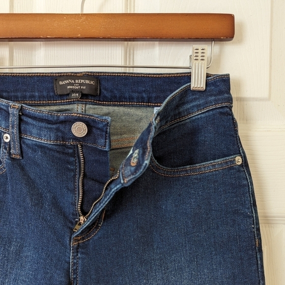 Banana Republic Classic Dark Wash Mid Rise Boot Cut Jeans Size 27/4 - Picture 7 of 14